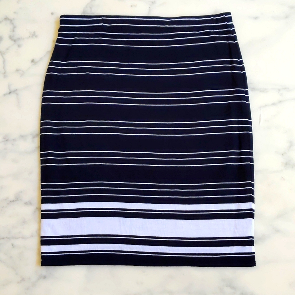 NWOT. Max Studio Rayon and Spandex Pencil Skirt with lining and stripes.